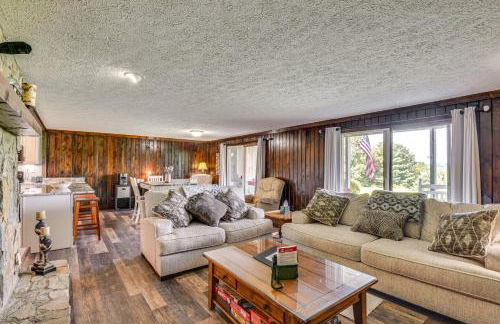 Tee Off in the Mtns Sky Valley Condo with View! - Foto 6