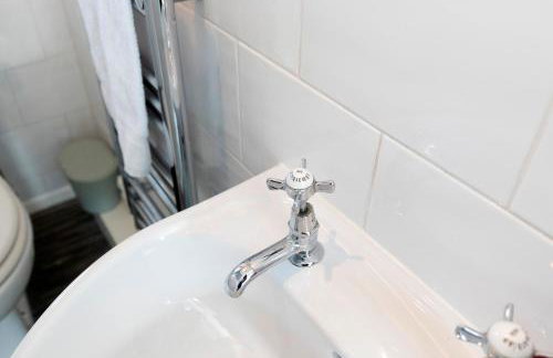 Stylish 3BR Contractor Friendly Long Stays - Foto 18