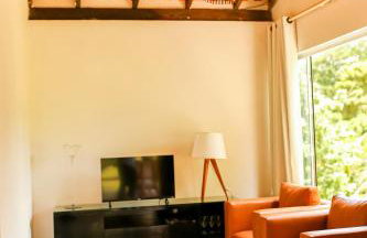 Chalés São João - a 500m da Cachoeira de Bom Jardim - com piscina - Foto 28