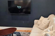 Just renovated 2 bedroom condo 1 mile from Salem - Photo 2