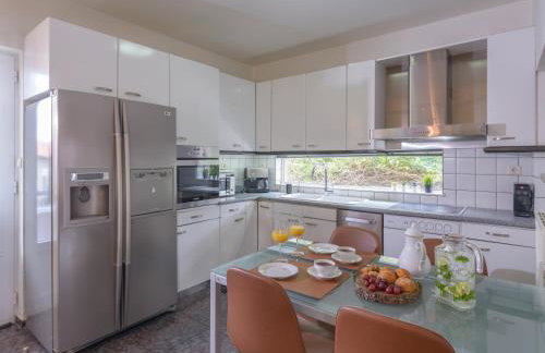 Villa Greenera ,By IdealStay Experience - Foto 12