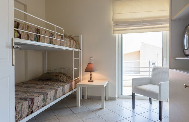 Bright & Spacious two-floor Family Garden Home - Foto 9