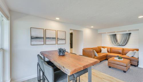 Waterfront Washington Getaway with Hot Tub and Deck! - Foto 5