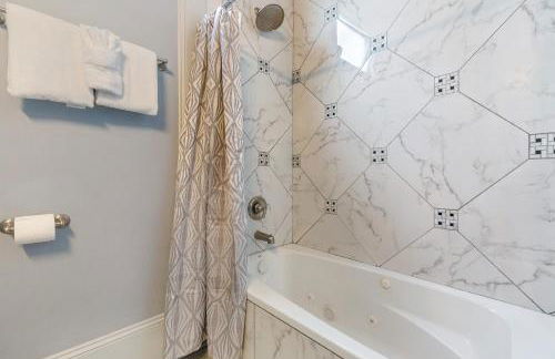 Modern 1-BD Near French Quarter | Walk to Superdome - Foto 30