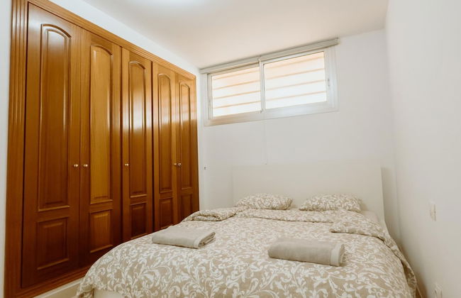 Seaview Splendor 2 Bedroom Modern Comfort - Photo 24