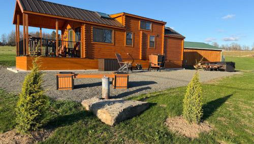 Private Cabin- Firepit, Hot Tub, Mountain Views, Farm Charm - Foto 3