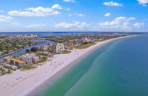 St. Pete Beach Executive Waterfront Retreat - Foto 31