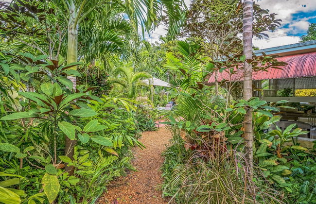 Beautiful Comfy Home With Private Hot Tub Close To Beach 2 Bedroom Home by RedAwning - Foto 22