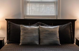 Cozy Pocono Home with a Hot Tub, Fire pit, Karaoke, Games and more! - Foto 11