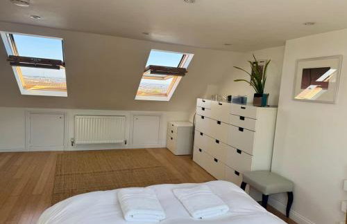 Redland's Fun & Colourful Artistic House - Foto 17