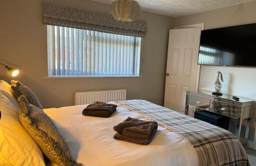 City Stay with Jacuzzi Gym Free Parking 2 Spaces - Photo 20