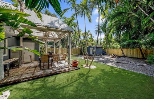 Peacock Villa 2 by Dream Vacation - Foto 34