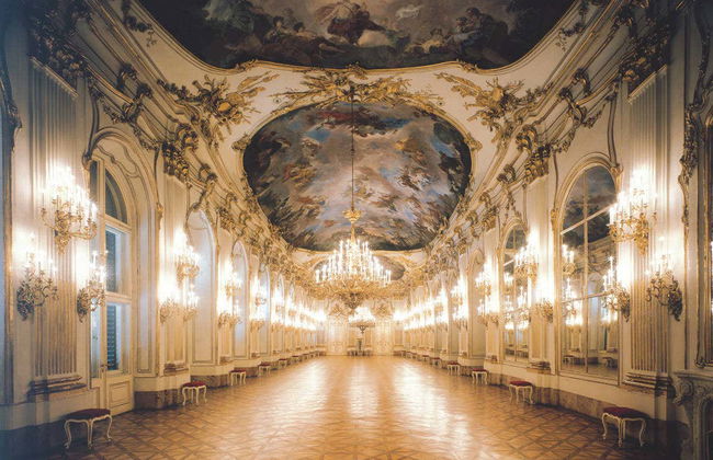 Schönbrunn Palace Tour - Photo 2