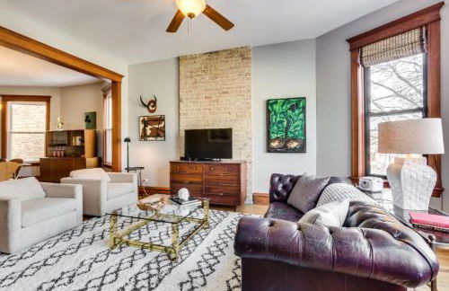 Garage Parking - Vintage Charm - and a Fabulous Location! Easily Enjoy the Best of Chicago! - Foto 1