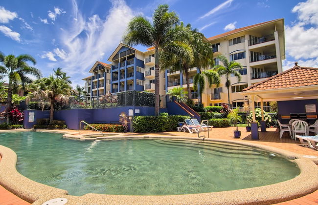 North Cove Waterfront Suites - Photo 29