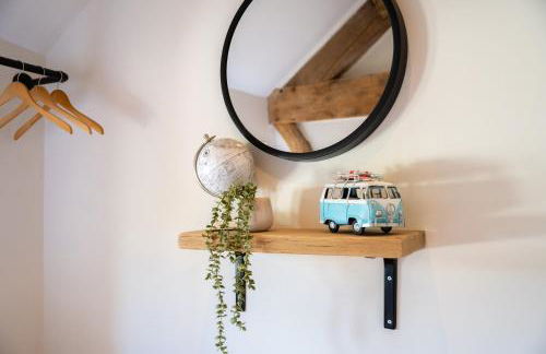 Apple Tree Cottage - Cosy 2 Bed with Deluxe HOT TUB & Log Burner - Photo 14