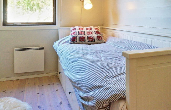 6 Person Holiday Home in Graddo - Photo 3