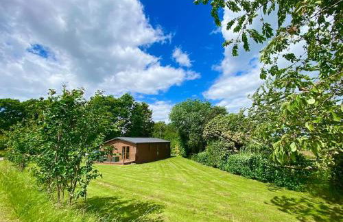 Gorstage Meadows Luxury 2 Bedroom Lodge in Rural Cheshire - Photo 1