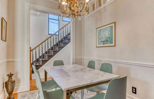 Landmark 23 - Photo 48