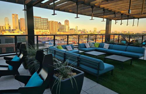 The Trendy Den - Photo 22