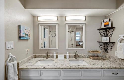 Bay Vista- NEW LISTING in Terramar Beach, 4 BR 3 BA, Boat slip home - Foto 31