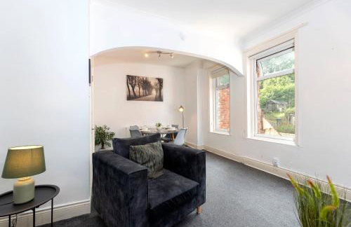 Charming and comfortable property by Our Home Short Stays very spacious with super fast WiFi close to the Metro Centre and Newcastle City Centre - Foto 15