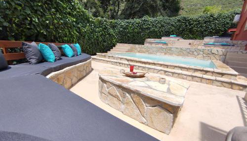 GKK House private swimming pool luxury house - Foto 2, Garden, sunbed