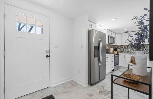 Newly Renovated Modern Farmhouse - Foto 18