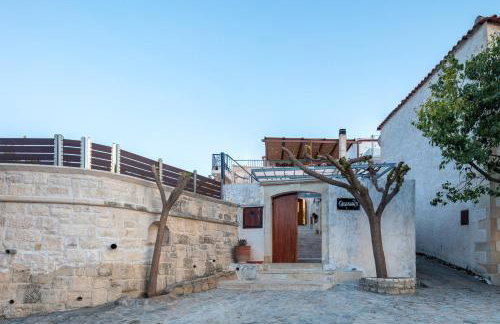 Captain's Hyatt - Photo 43