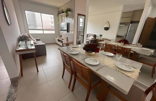 Apartamento na praia, 2 quartos e área de lazer - Foto 14