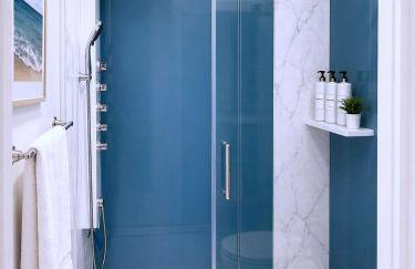 SolMar Breeze - 1BR Condo at North Coast Village - Heated Pools, Hot Tubs & Steps to Beach, Oceanside Harbor and Pier - Photo 13