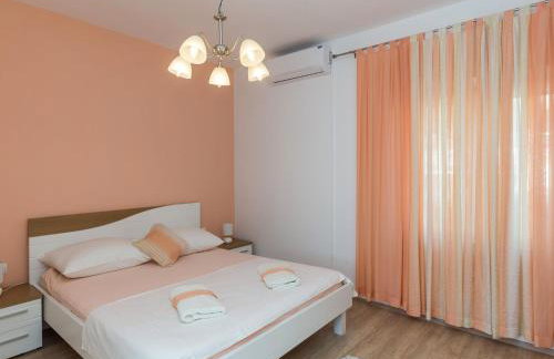 Apartment Ani - Two Bedroom Apartment with Terrace and Garden View - Foto 8