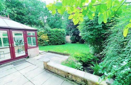 Booker Avenue House - 4 bedroom house with garden and parking - Foto 41