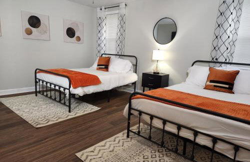 Spacious Centrally Located 3 Bed 2 Bath - Sleeps 8 - Foto 40