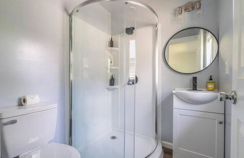 Cozy Craftsman Cottage 10 minutes away from DT! - Foto 25