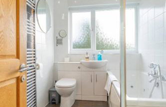 Pass the Keys 3-Bedroom Home in Chelmsford Sleeps 7 - Foto 35