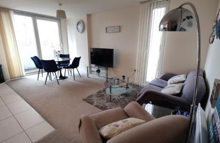 Spacious Homely Manchester City Stay Near AO Arena and Shopping Centre with 500Mbps Internet & Netflix - Foto 9