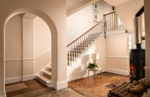 Downwood Vineyard Manor House in Idyllic Countryside - Photo 20