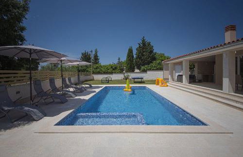 Villa mit Pool und klimatisierten Schlafzimmern - Foto 3