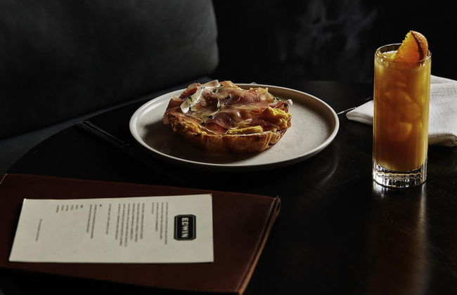 Shadow Play by Peppers - Photo 70