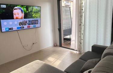 Apartamento con piscina ,parking y aire acondicionado - Foto 7