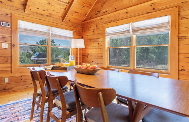 Secluded w/ Deck Views, Hot Tub, & Ping Pong Hudson in the Berks by Avantstay - Foto 14