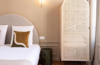 Elegant air-conditioned apartment with separate bedroom - Foto 23