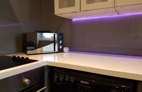 Modern Broughton Apartment - Walk to City Centre and St James Quarter - Foto 40