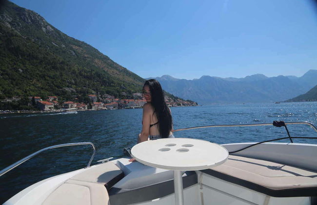 Passeio de barco privado pela baía de Kotor - Foto 2