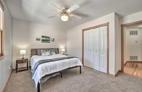 Lake-View Retreat with Fire Pit in Mountain Home! - Foto 21