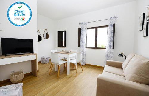 A48 - Windmill 1 Bed Apartment in Odiaxere - Foto 1