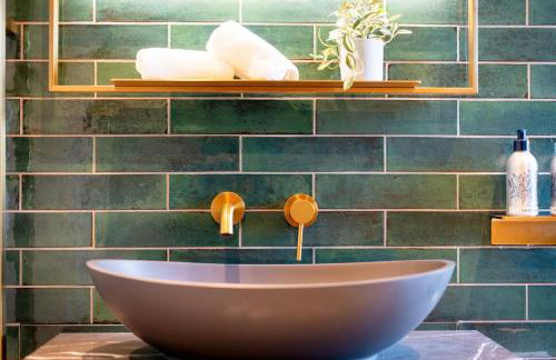 Gorgeous 3 Bedroom, 225 year old cottage - Foto 5