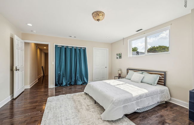 Elegant 5br Townhome In Prime Location 5 Bedroom Townhouse by RedAwning - Foto 3