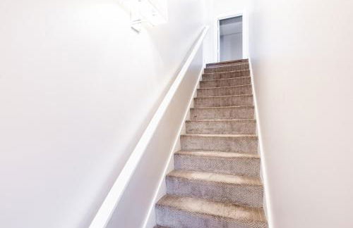 Luxury Downtown Townhome Private Garage Unit 4 - Photo 29